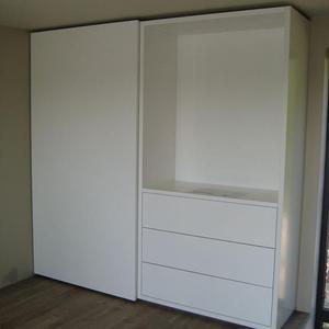 Schlafzimmerschrank